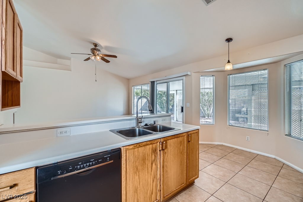914 Calico Brook Drive Property Photo 16