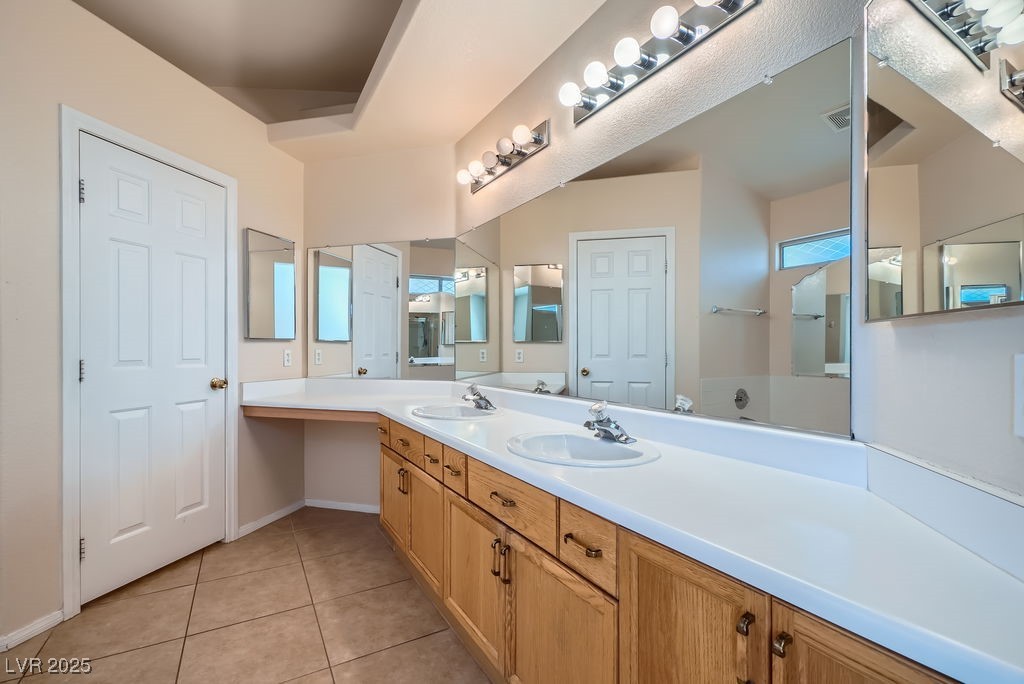 914 Calico Brook Drive Property Photo 27