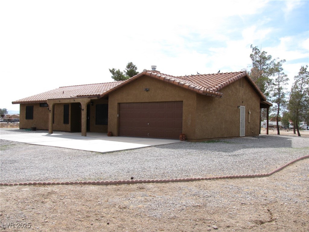 1081 Pluto Street Property Photo