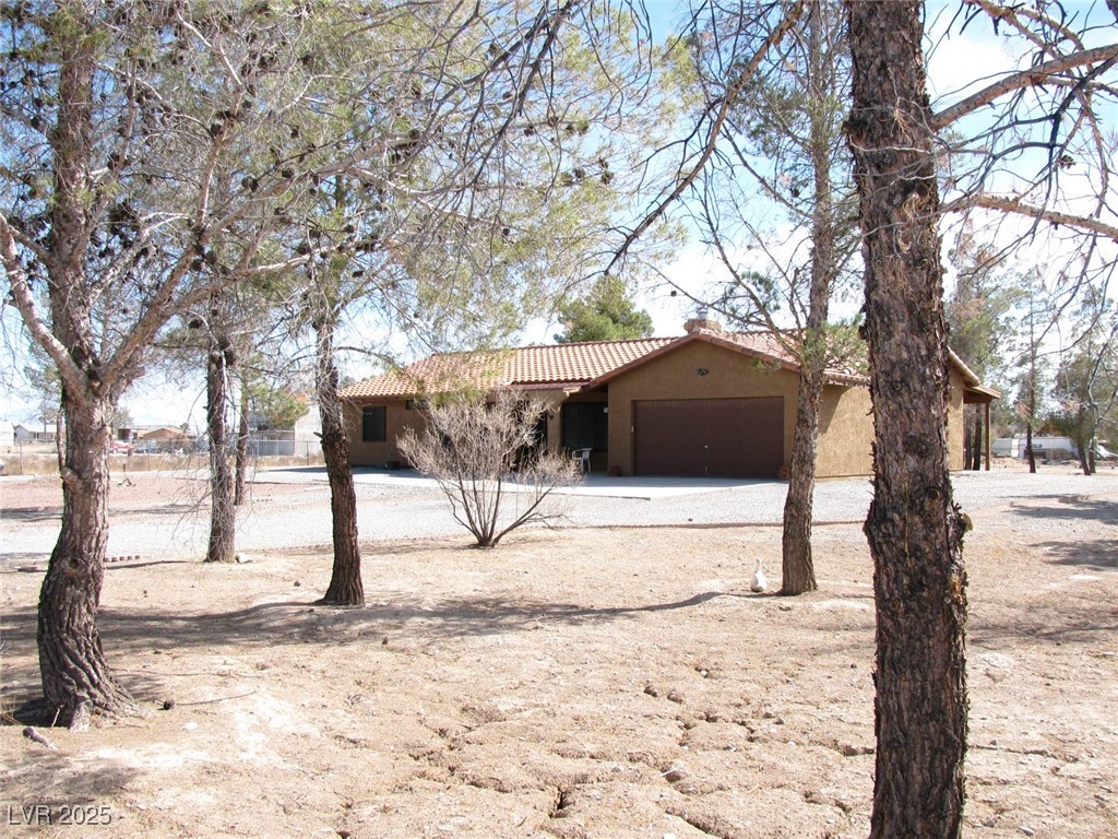 1081 Pluto Street Property Photo 4