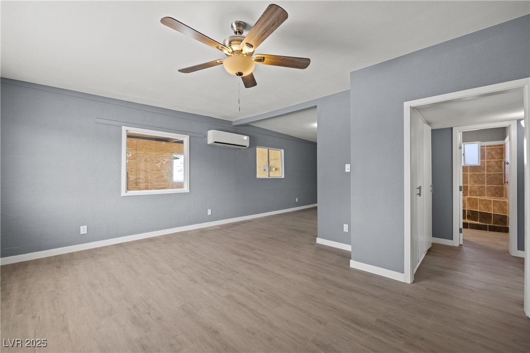 352 Cox Avenue Property Photo 9