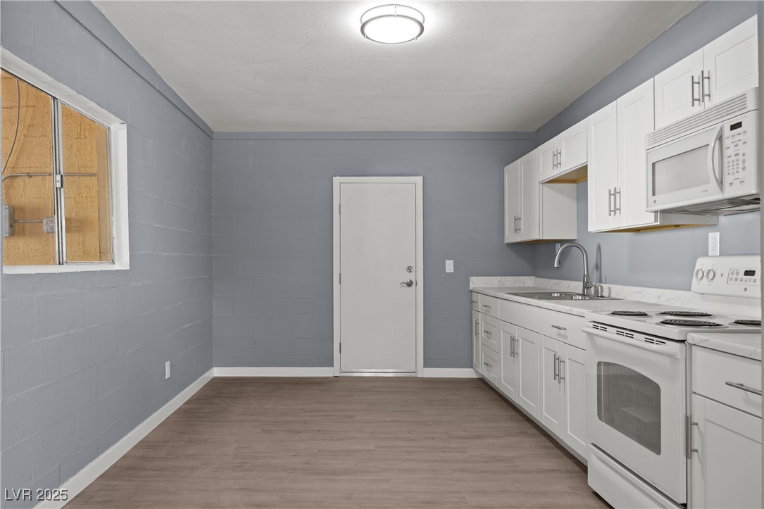 352 Cox Avenue Property Photo 15