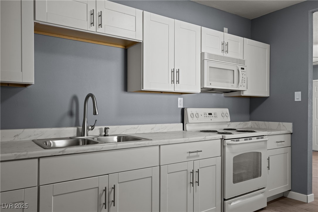 352 Cox Avenue Property Photo 17