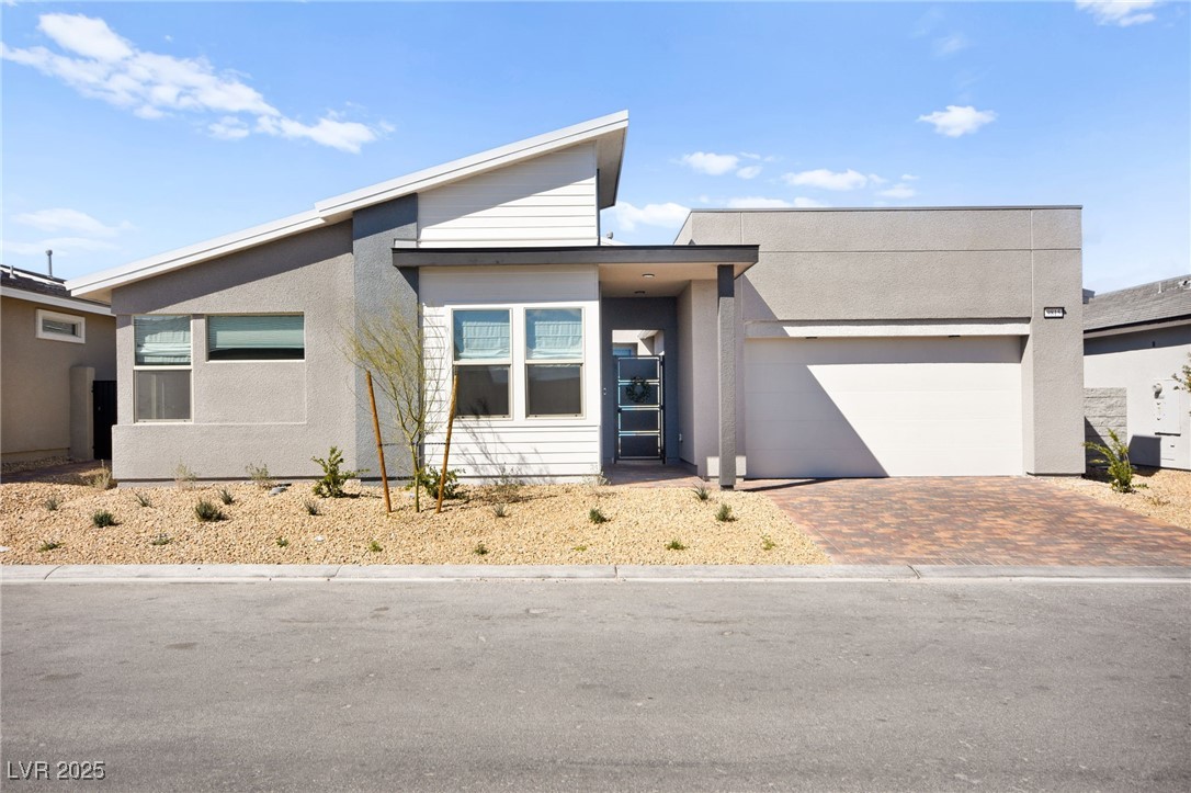 9815 Evergreen Pine Street Property Photo