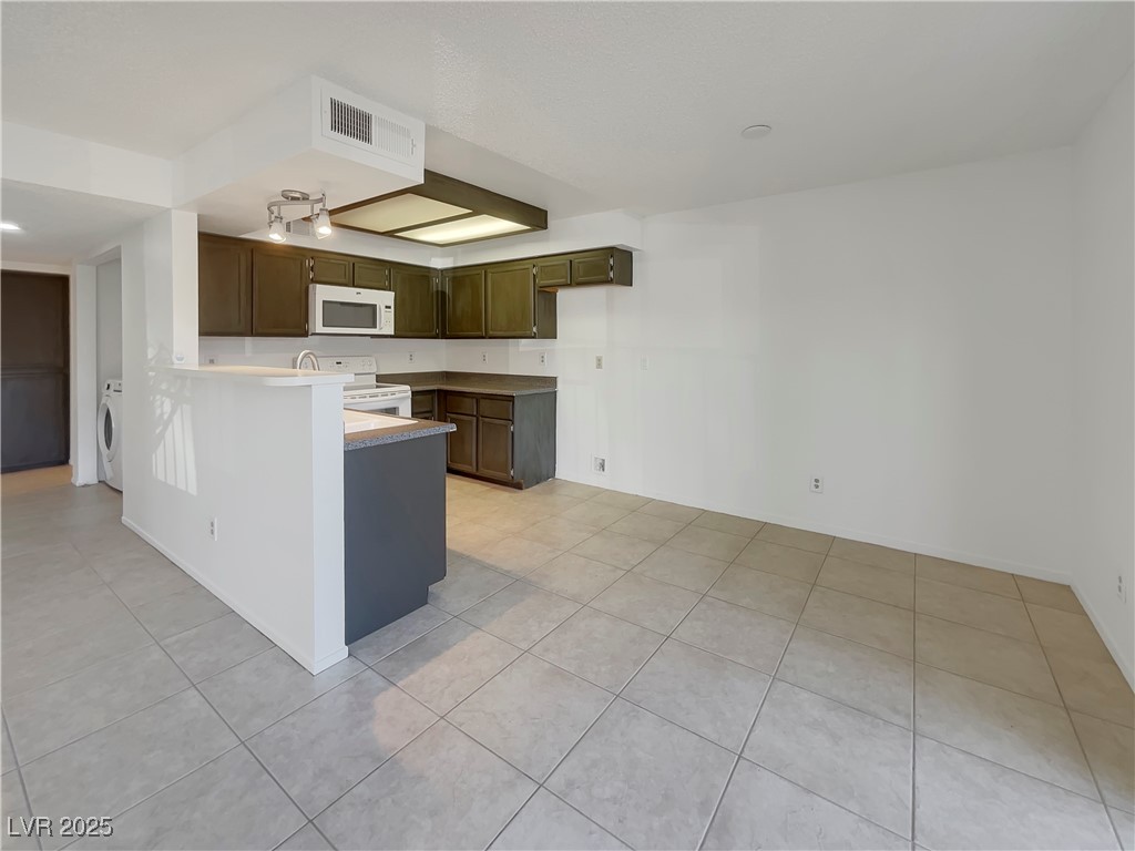 1575 West Warm Springs Road 1111 Property Photo 13