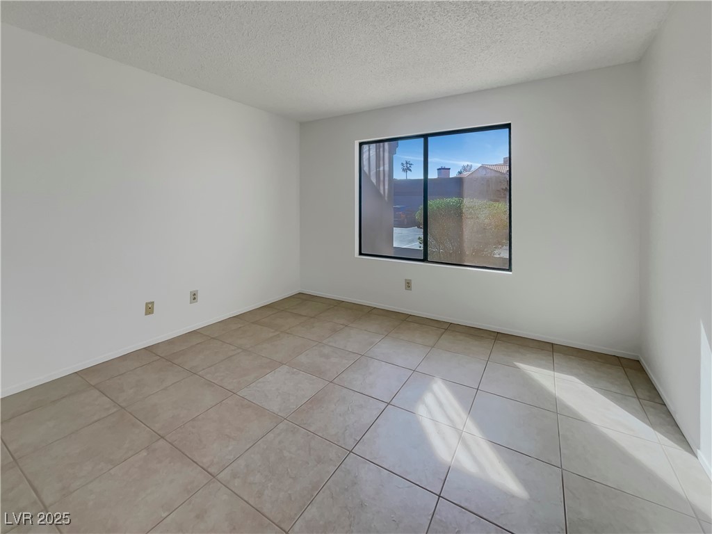 1575 West Warm Springs Road 1111 Property Photo 17
