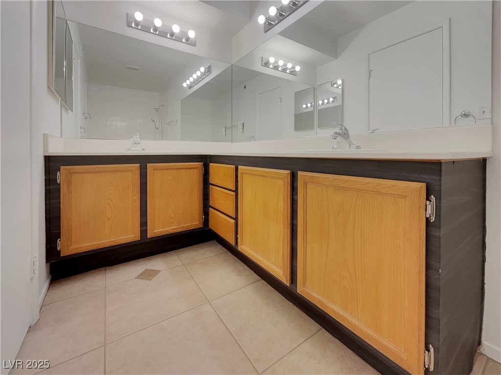 1575 West Warm Springs Road 1111 Property Photo 22