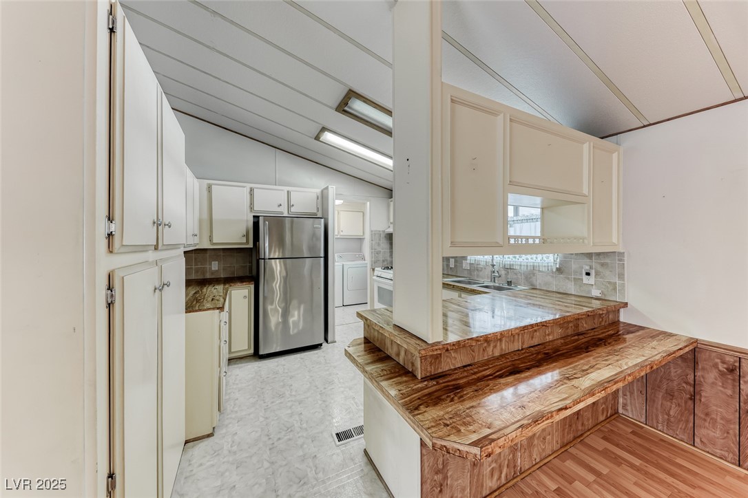 3011 Gavilan Lane Property Photo 17