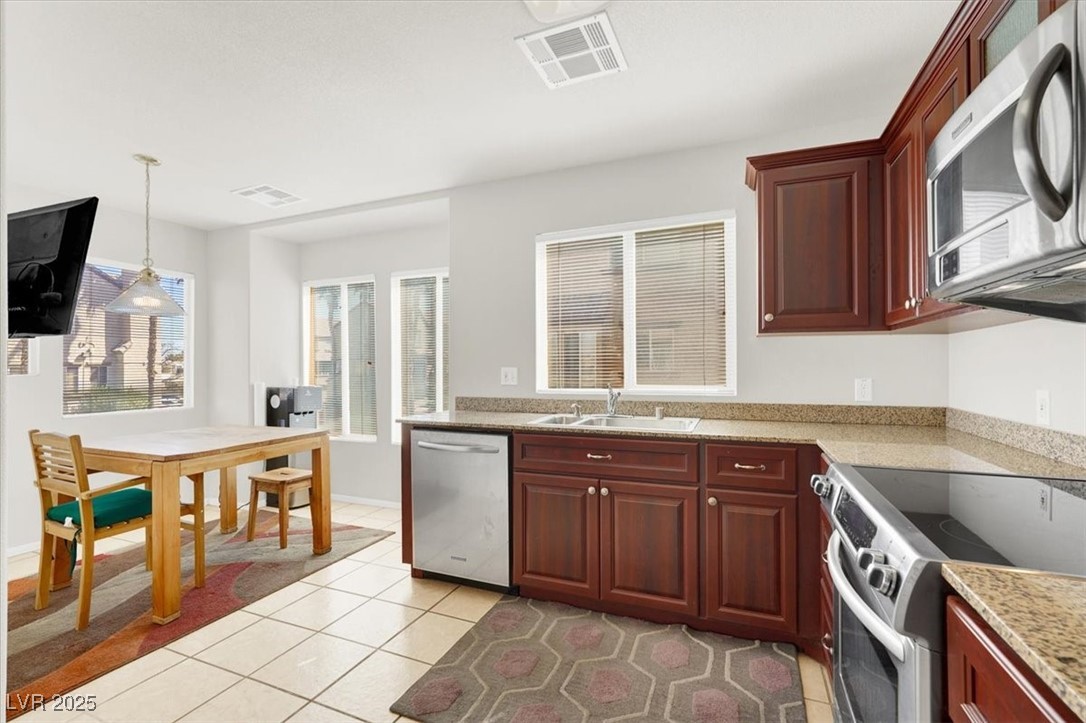8426 Sluman Court Property Photo 7