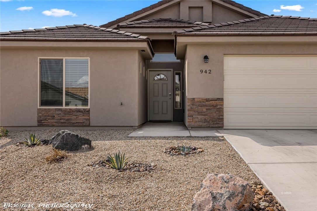 942 Shadow Hawk Ridge Property Photo