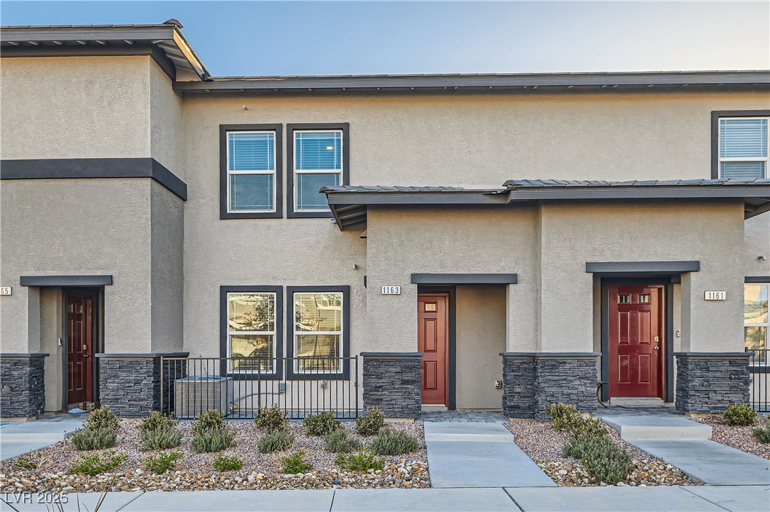 1163 Meadow Sparrow Place Property Photo