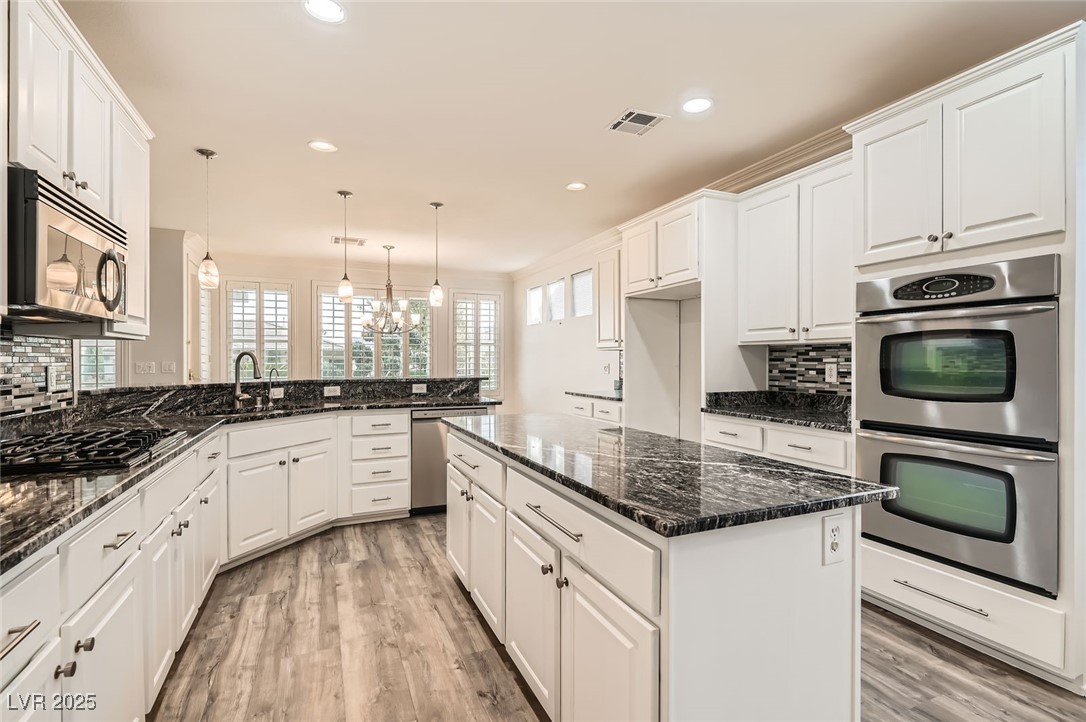 10235 Tresor Court Property Photo 6