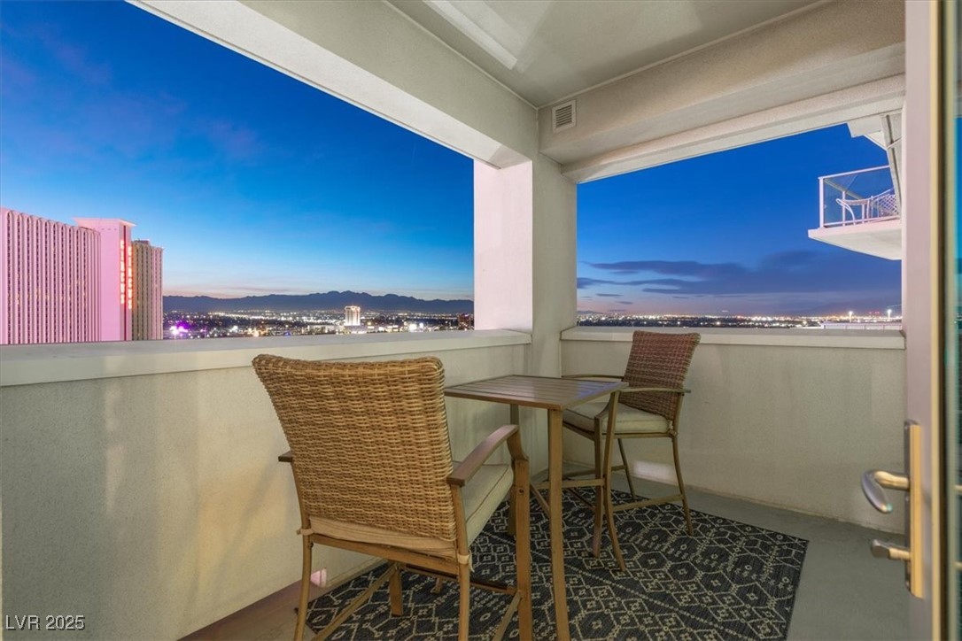 2700 Las Vegas Boulevard 1301 Property Photo 49