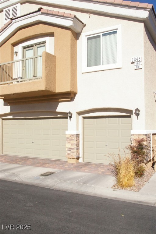2348 Yellowstone Creek Drive 102 Property Photo