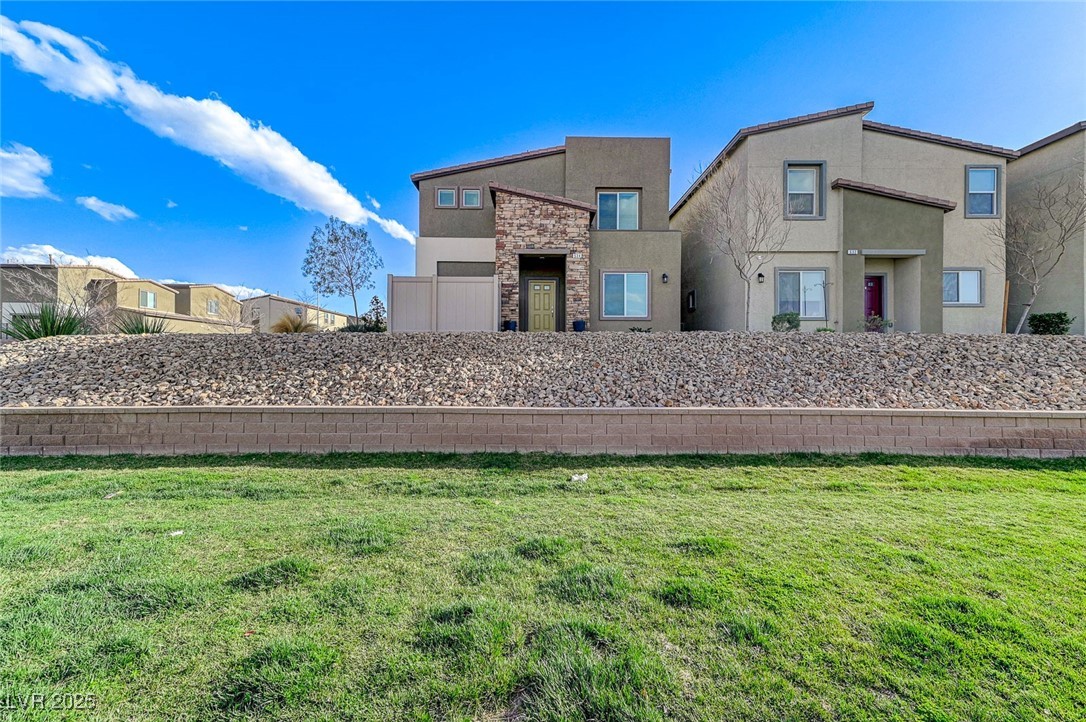 Amigo & Larson Real Estate Listings Main Image