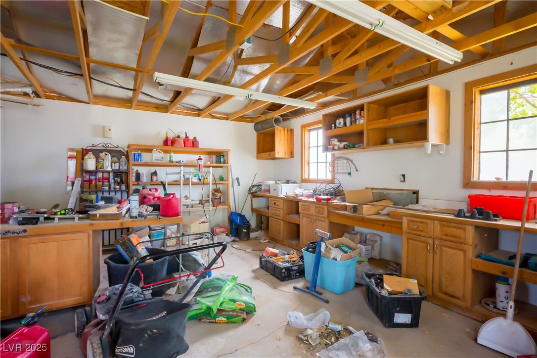 2417 East Anvil Road Property Photo 14