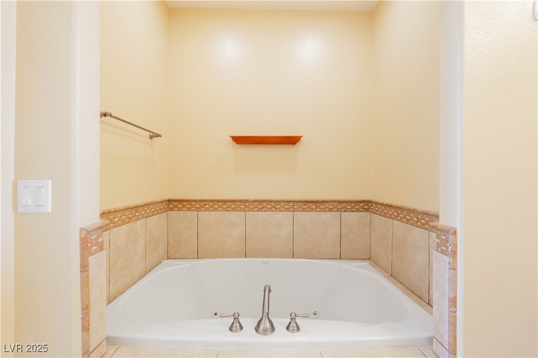 26 Via Vasari 204 Property Photo 19