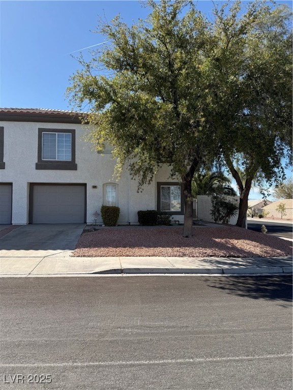221 Oro Canyon Street Property Photo 1