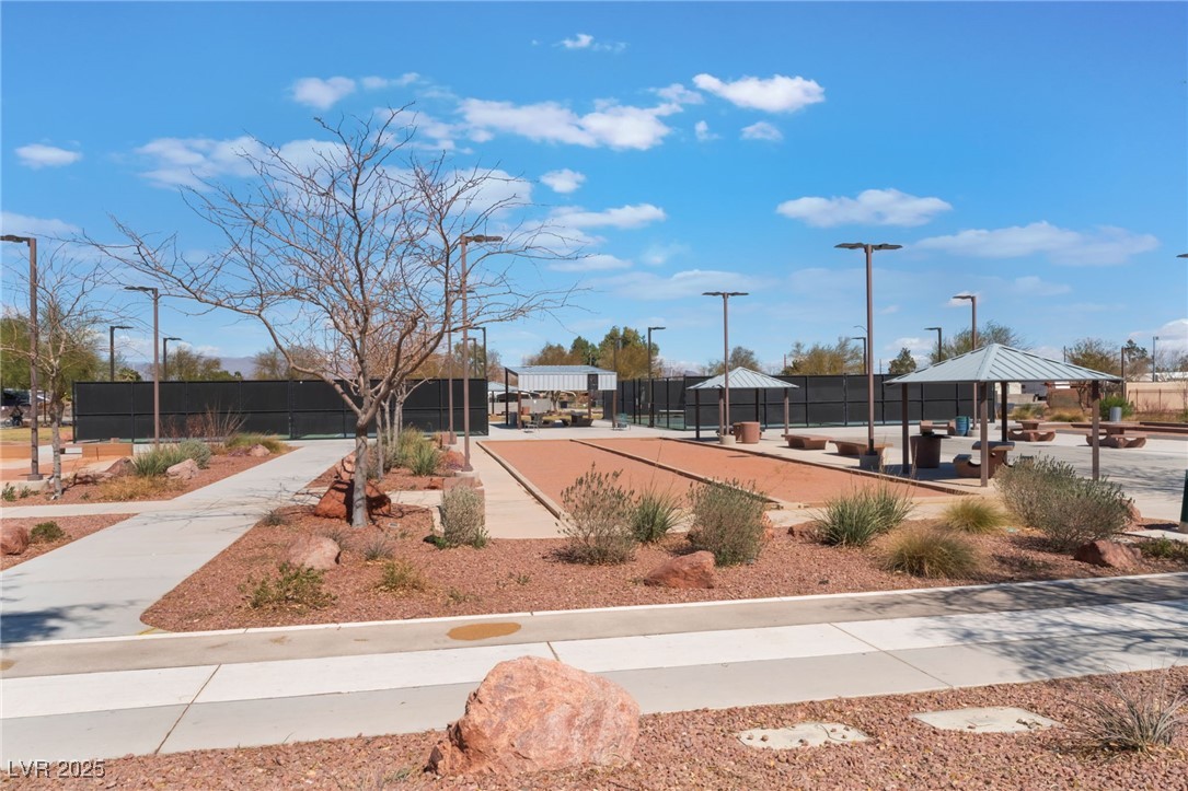 2666650 Property Photo 32