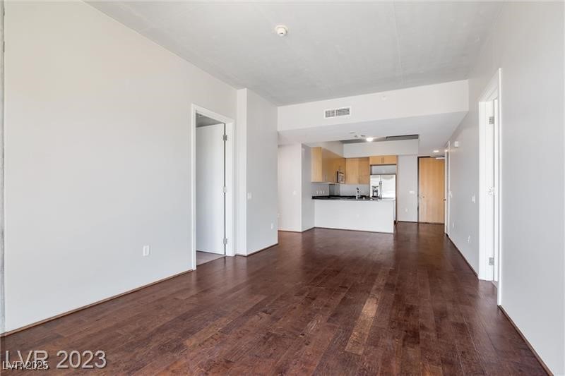 353 East Bonneville Avenue 375 Property Photo 3