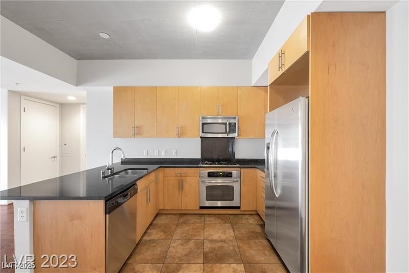 353 East Bonneville Avenue 375 Property Photo 6