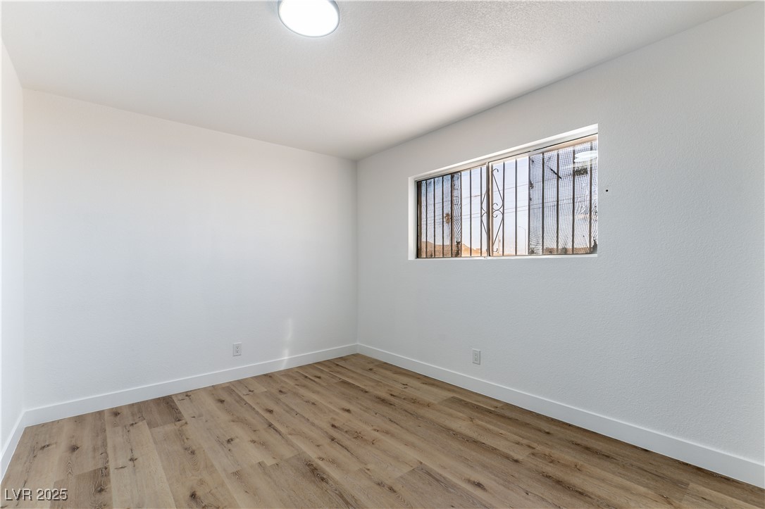 887 West Carey Avenue Property Photo 17