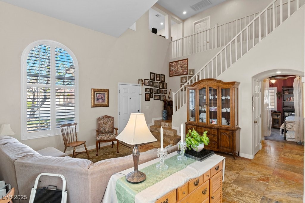8125 Boxberry Avenue Property Photo 4