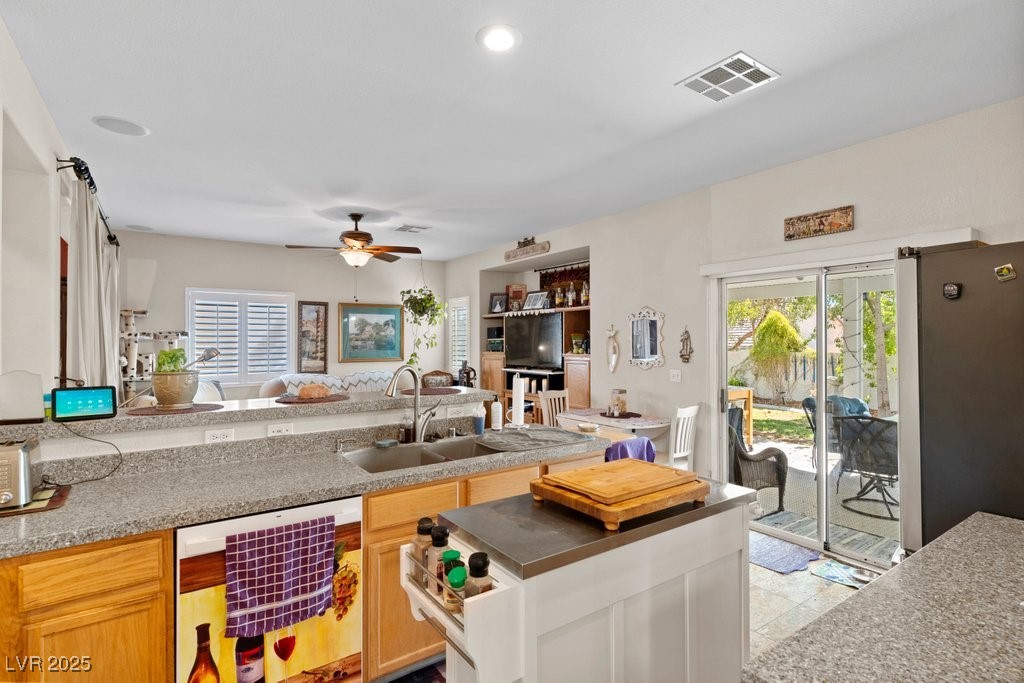 8125 Boxberry Avenue Property Photo 16