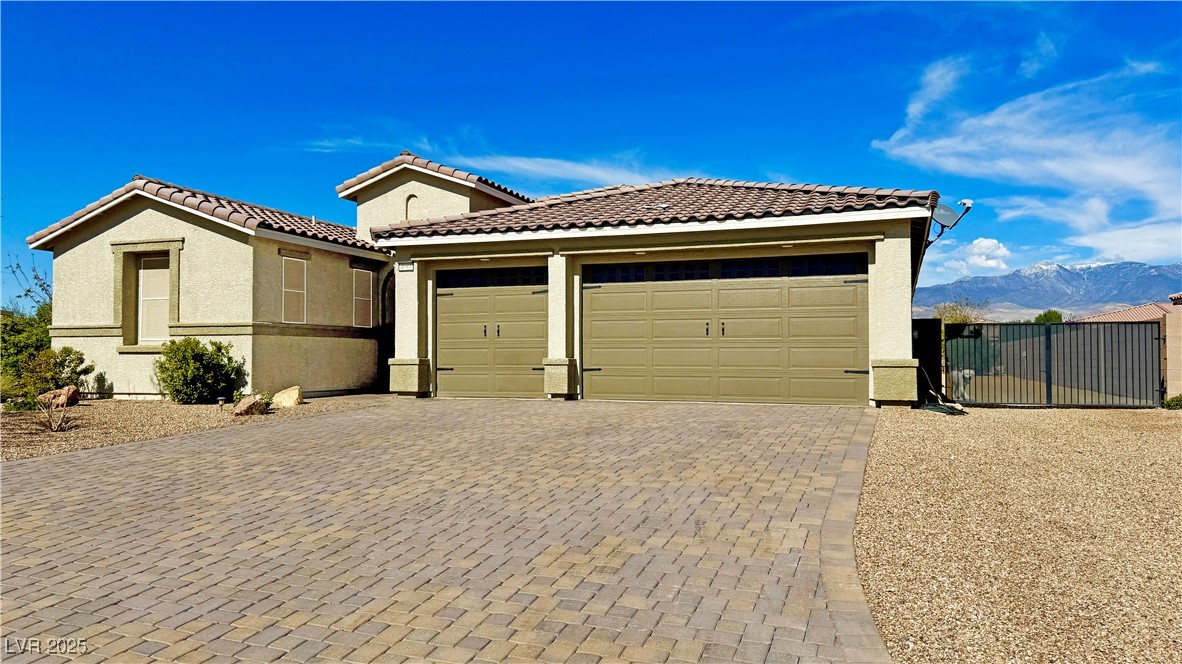 4680 Suntree Court Property Photo