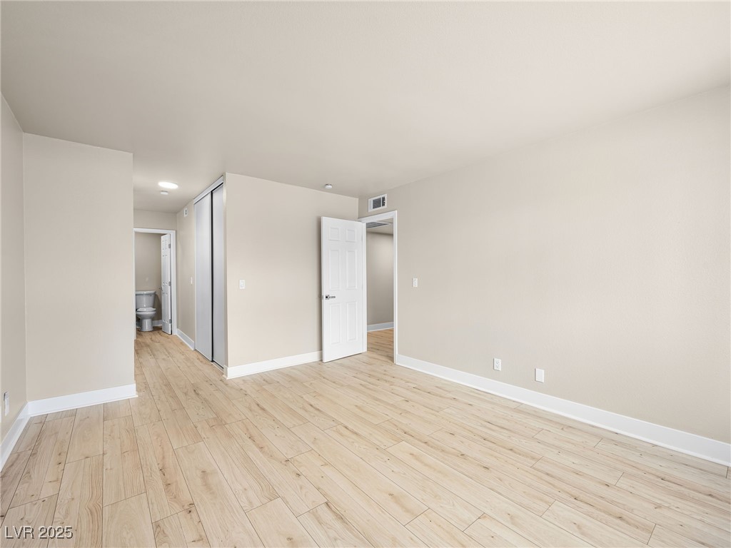 1405 Vegas Valley Drive 226 Property Photo 11