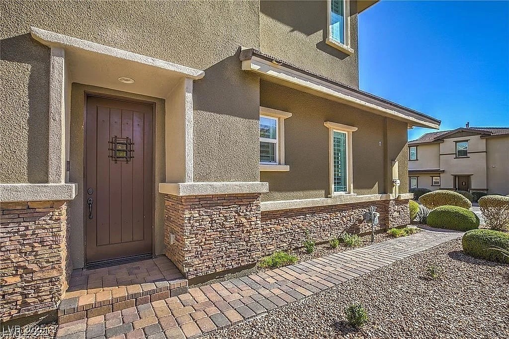 10398 Addie De Mar Lane Property Photo 4