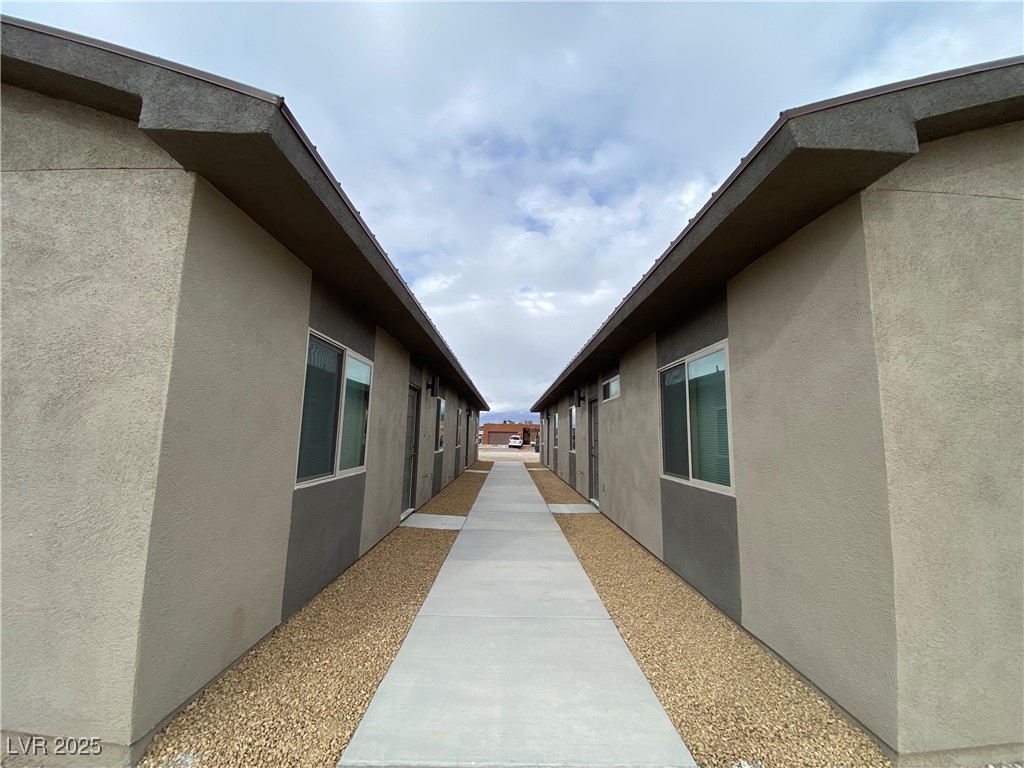 2001 Ambush D Property Photo