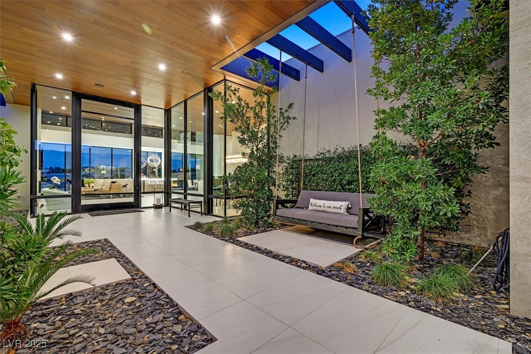 49 Crested Cloud Way Property Photo 4