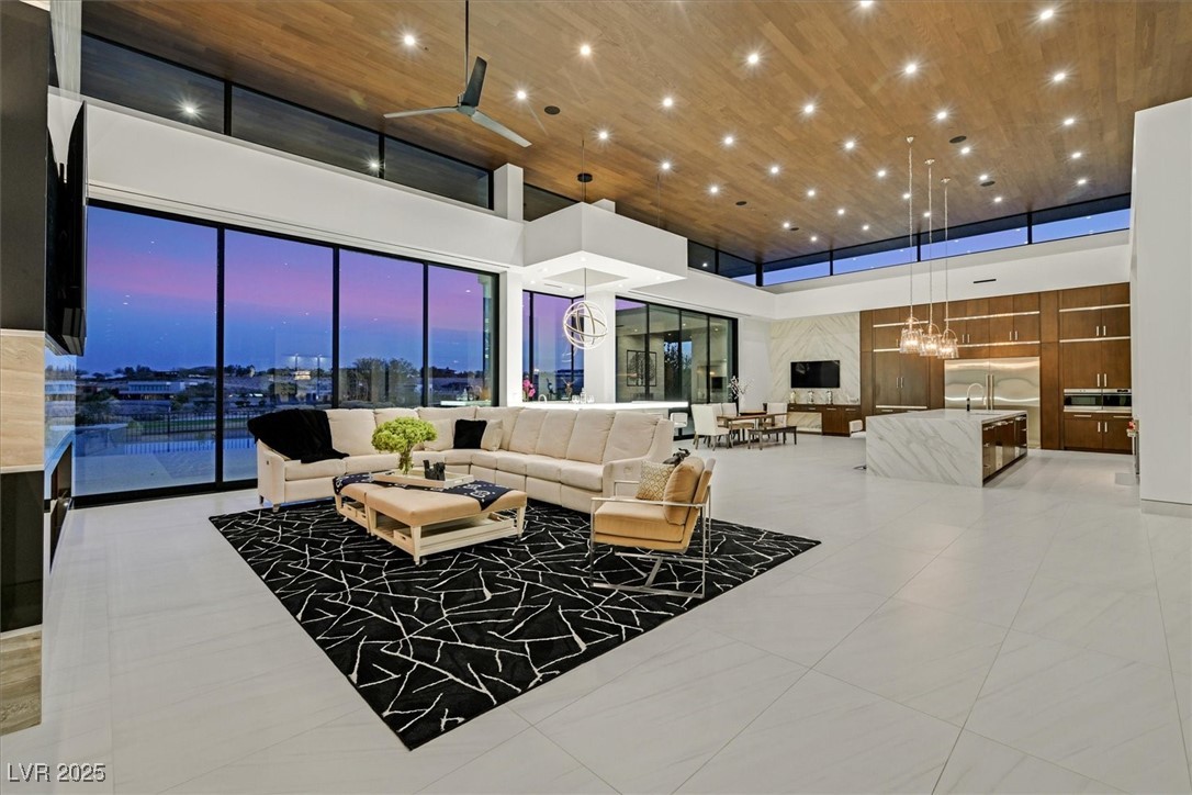 49 Crested Cloud Way Property Photo 10