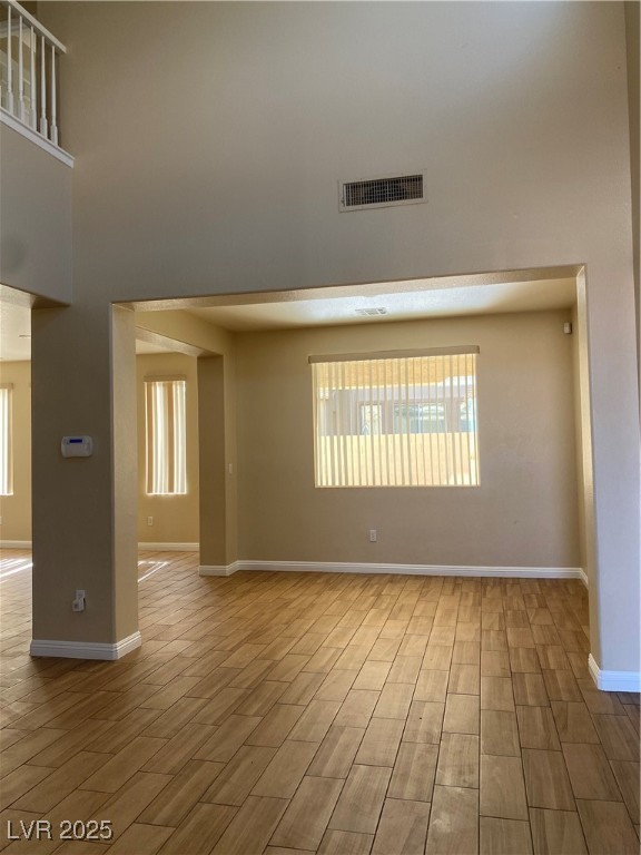 7439 South Pioneer Way Property Photo 3
