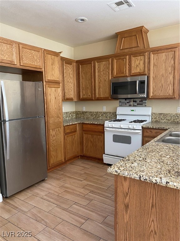 7439 South Pioneer Way Property Photo 5