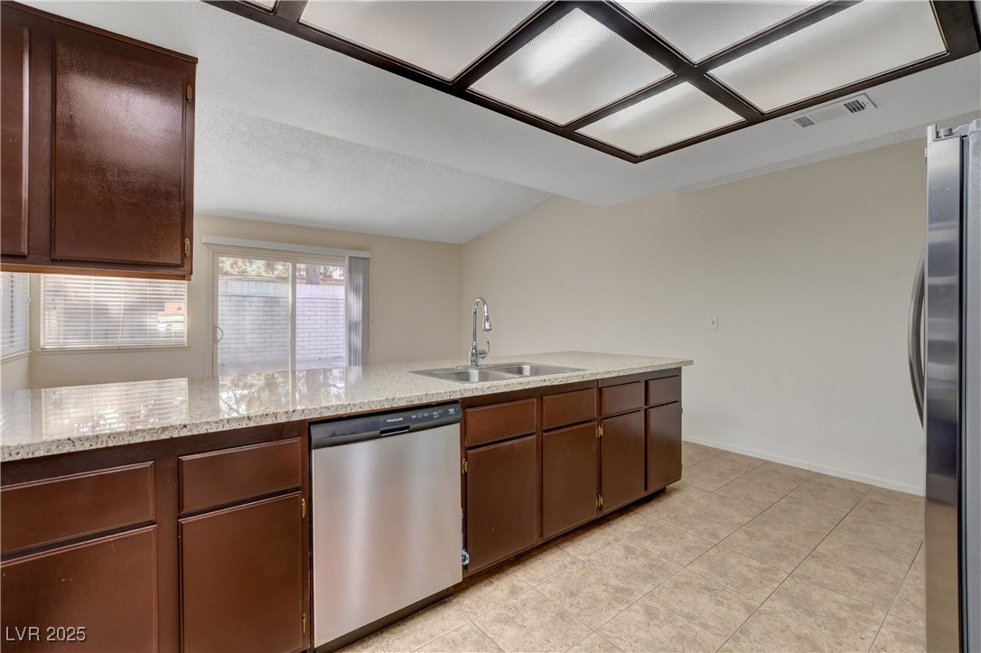 3667 Edinburgh Drive Property Photo 18
