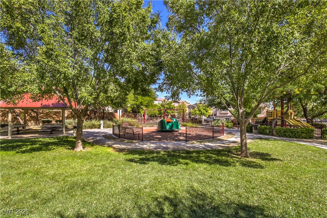 9117 Careful Canvas Avenue Property Photo 35
