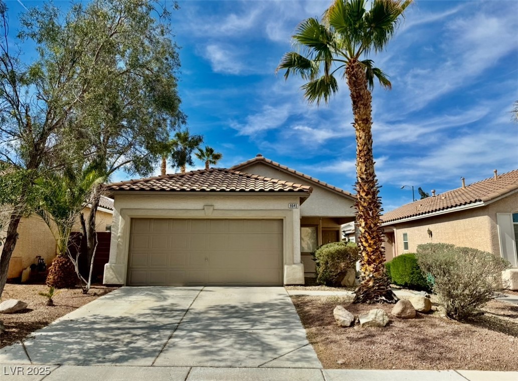 8645 Emerald Grove Way Property Photo
