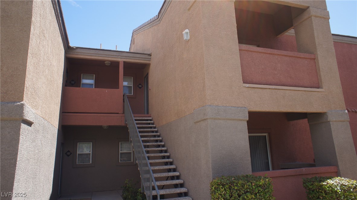 9620 West Russell Road 2108 Property Photo 2