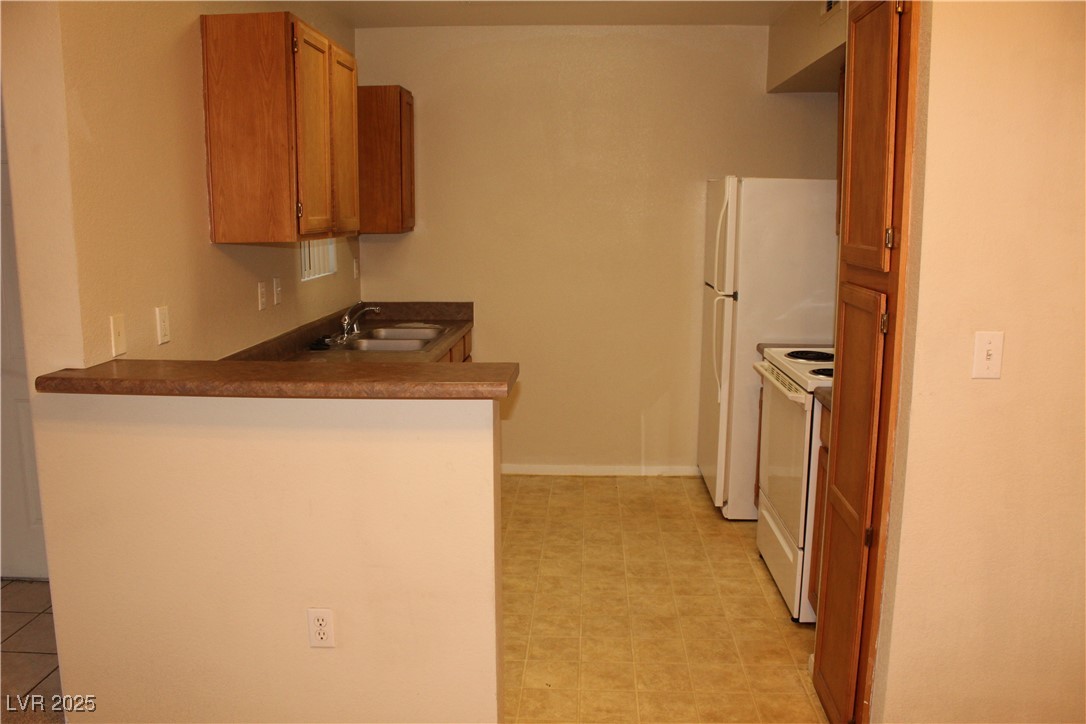9620 West Russell Road 2108 Property Photo 5