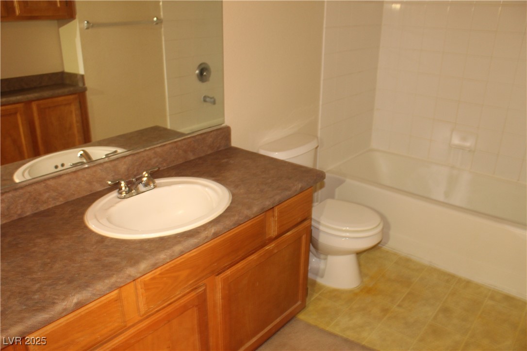9620 West Russell Road 2108 Property Photo 10