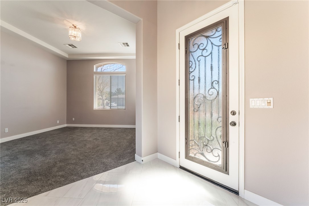 5027 Crown Cypress Street Property Photo 4