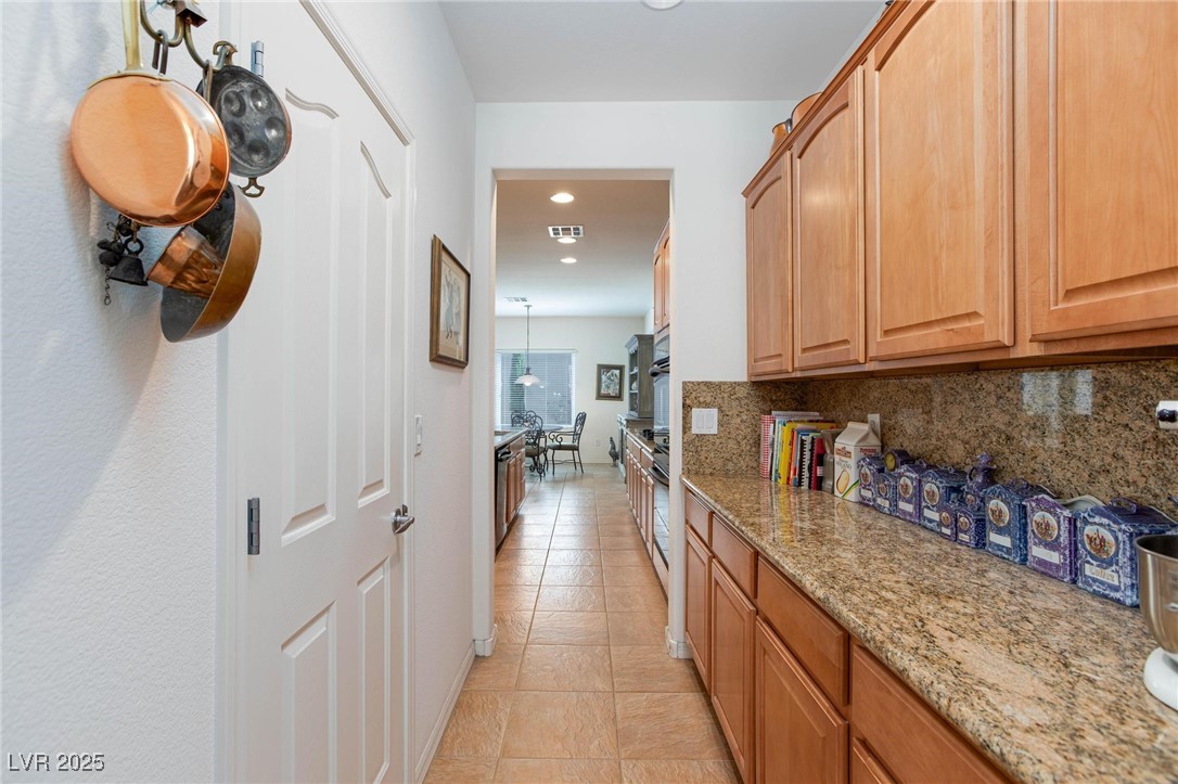 2341 Rosendale Village Avenue Property Photo 22