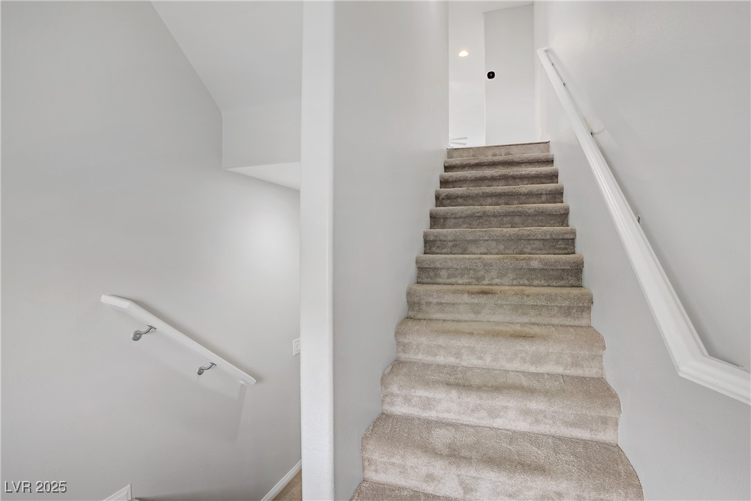 1329 Jewelstone Circle Property Photo 21