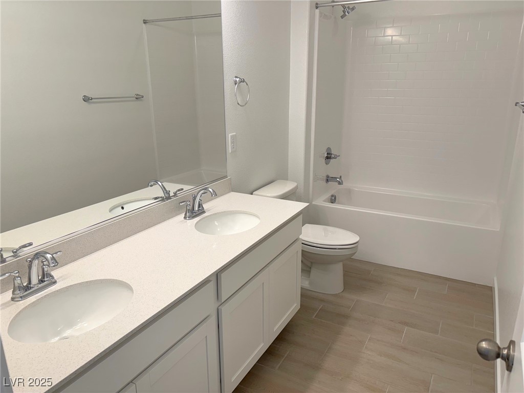 5745 East Badlands Lane Property Photo 5