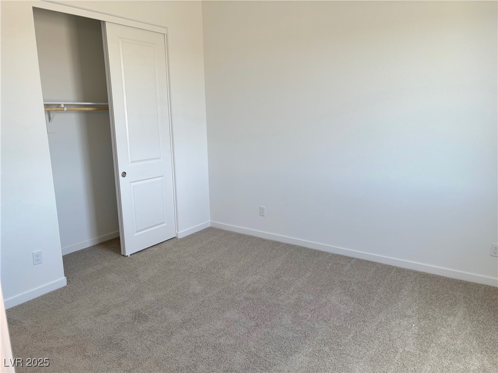 5699 East Victoria Falls Drive Property Photo 6