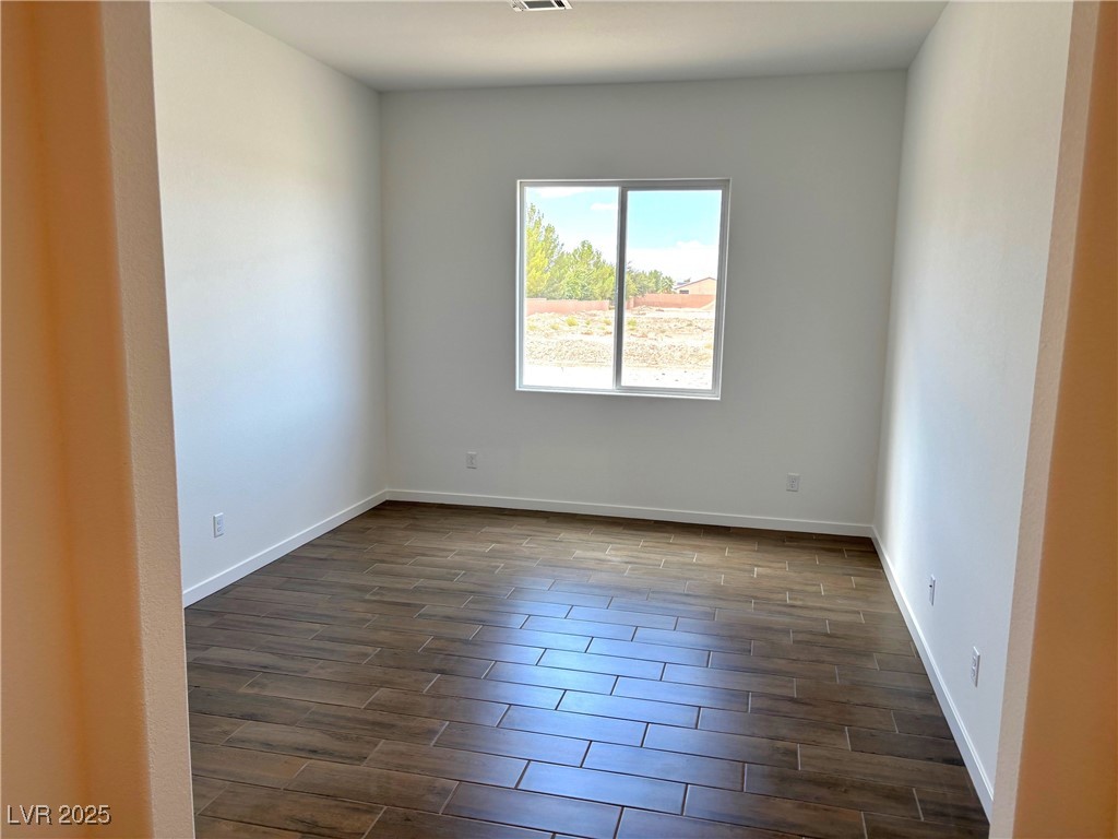 5699 East Victoria Falls Drive Property Photo 7