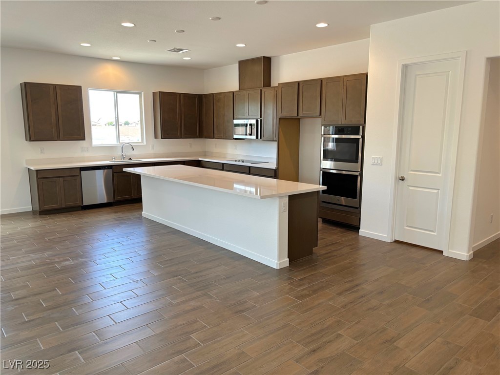 5699 East Victoria Falls Drive Property Photo 11