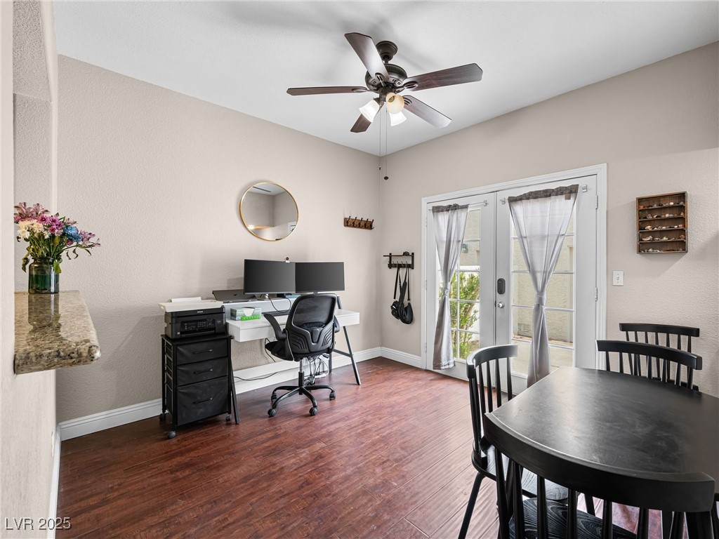 353 Seine Way N Property Photo 10